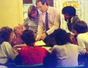 Poynter crea la Roy Peter Clark Chair for Writing and Editing in onore dell'allenatore di scrittura' width='828' height='640' title=