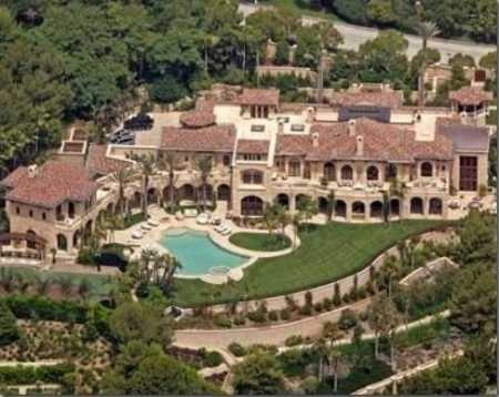 Murphy's Hidden Hills house was purchased for 0 million