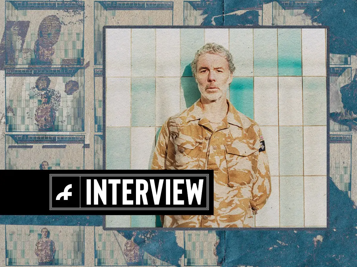 Baxter Dury discute seu novo álbum e ao vivo como uma criança orçamentária