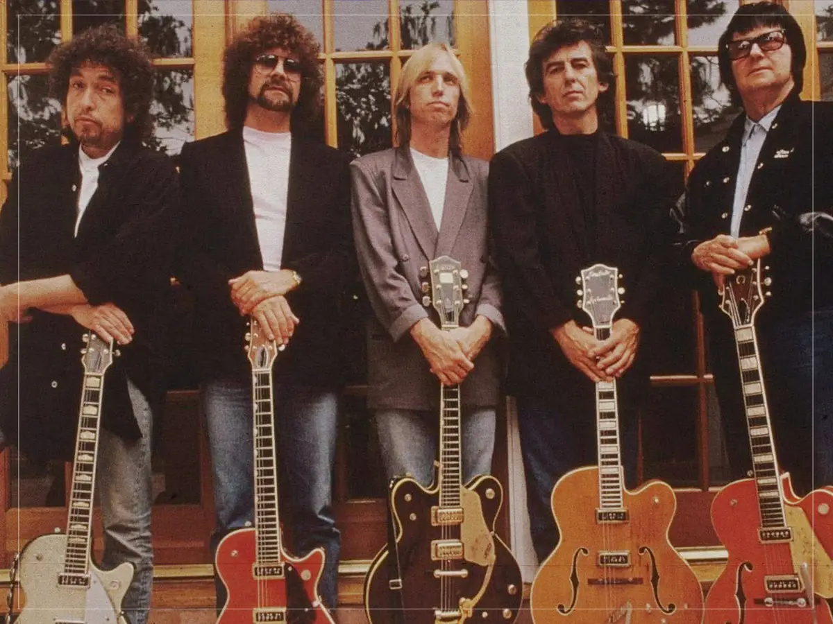 Membros de Monty Python, que orquestraram os viajantes de Wilbury
