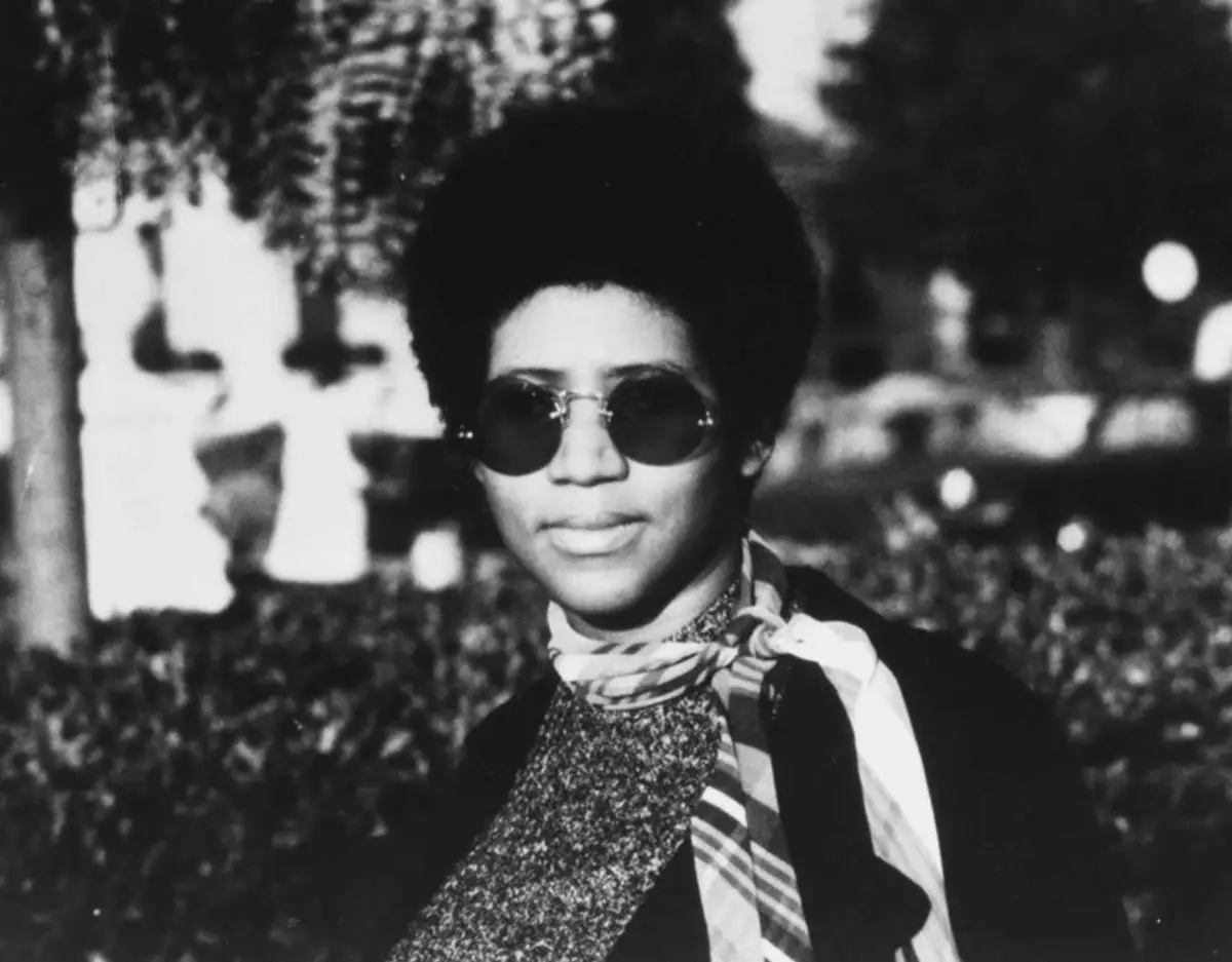 Uma garrafa de vodka e muitos homens cansados: a noite Aretha Franklin conseguiu um contrato recorde