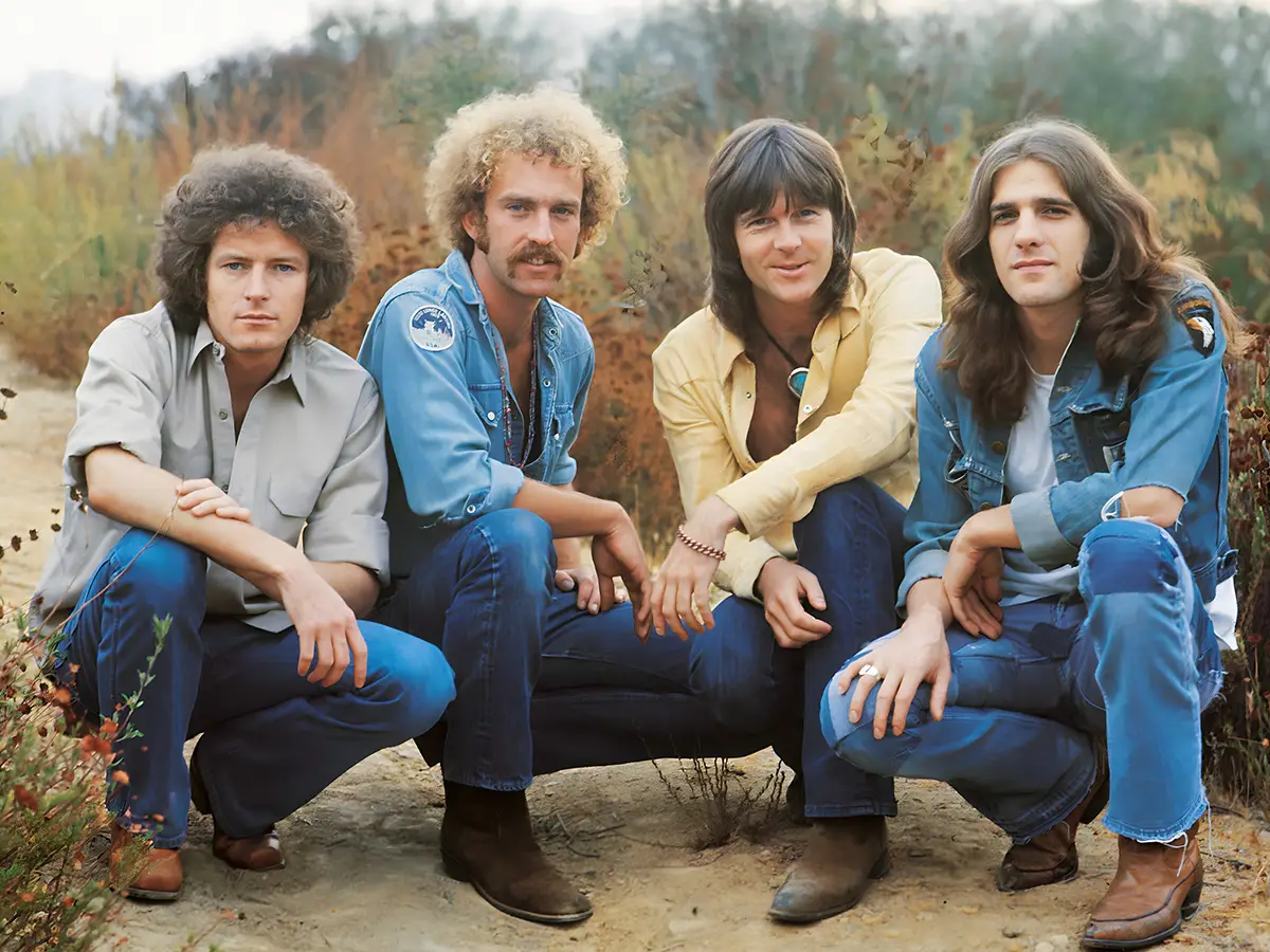 Quem simplesmente escreveu as músicas dos Eagles, fácil de ouvir e de lado?
