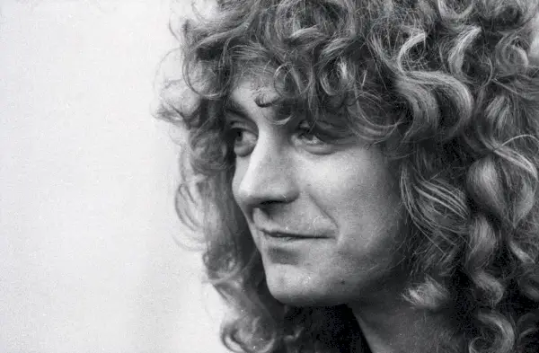 Ouça os poderosos vocais isolados de Robert Plant na música ‘Black Dog’ do Led Zeppelin