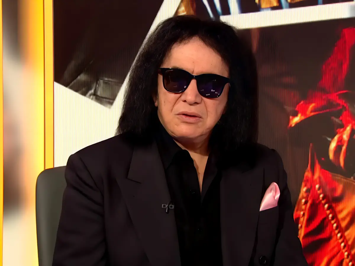 A disputa entre Gene Simmons e Axl Rose: um bom golpe teria ajudado