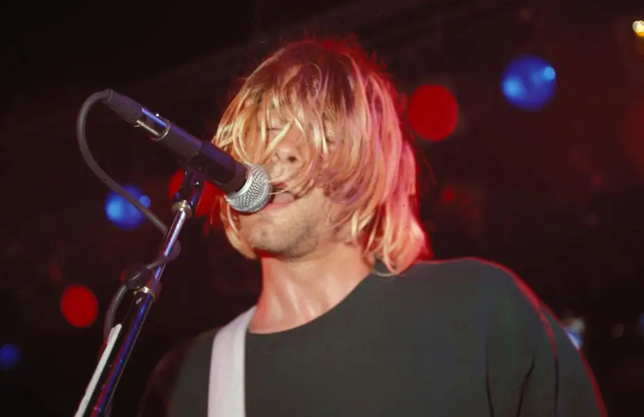 Tony Hawk compartilhe sua jornada para comprar o skate Kurt Cobain