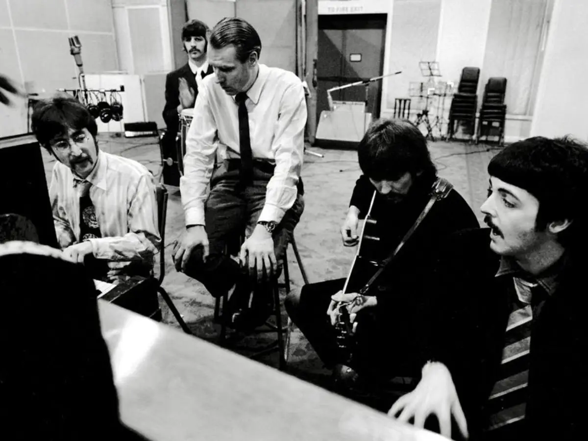 La canción de los Beatles George Martin odió: una excavación astuta en los arreglos comerciales