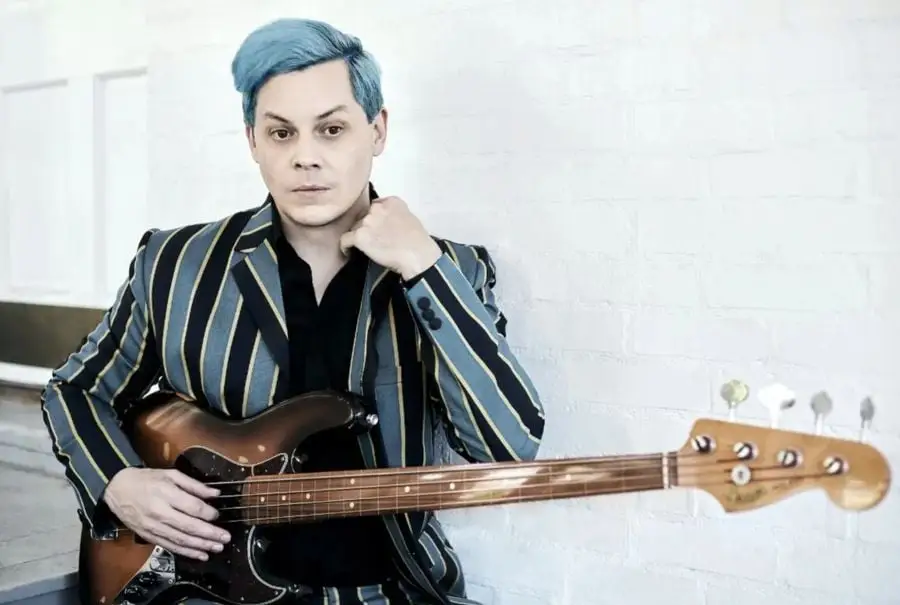 Jack White analiza el matrimonio en el escenario en Colbert