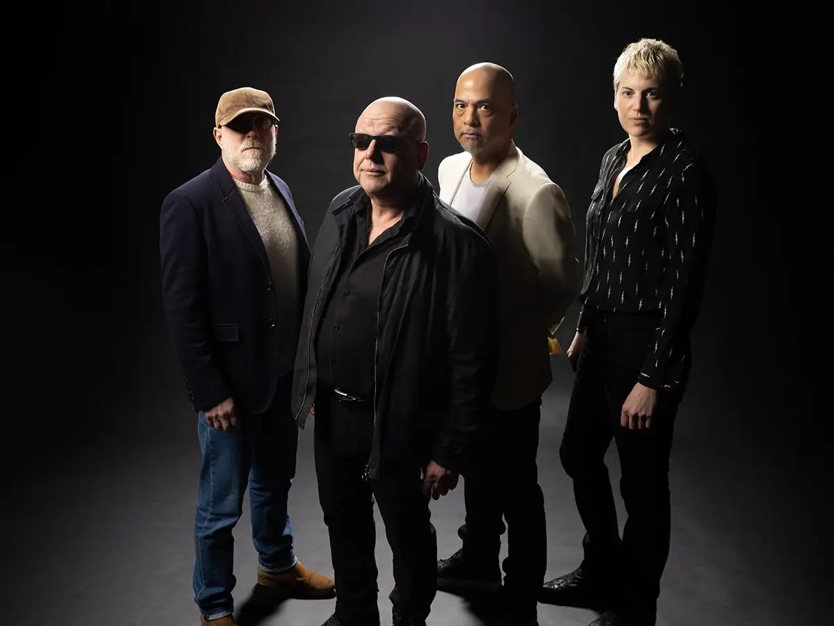 Pixies recupere su chispa en camas de ostras