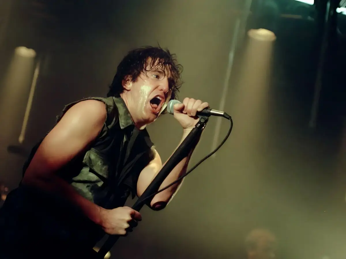 Desagradável: The Trent Reznor Short Álbum
