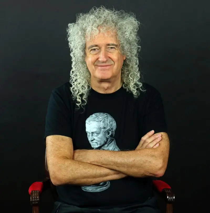 Longe da reunião: o guitarrista da rainha Brian May reflete uma vida de criatividade selvagem