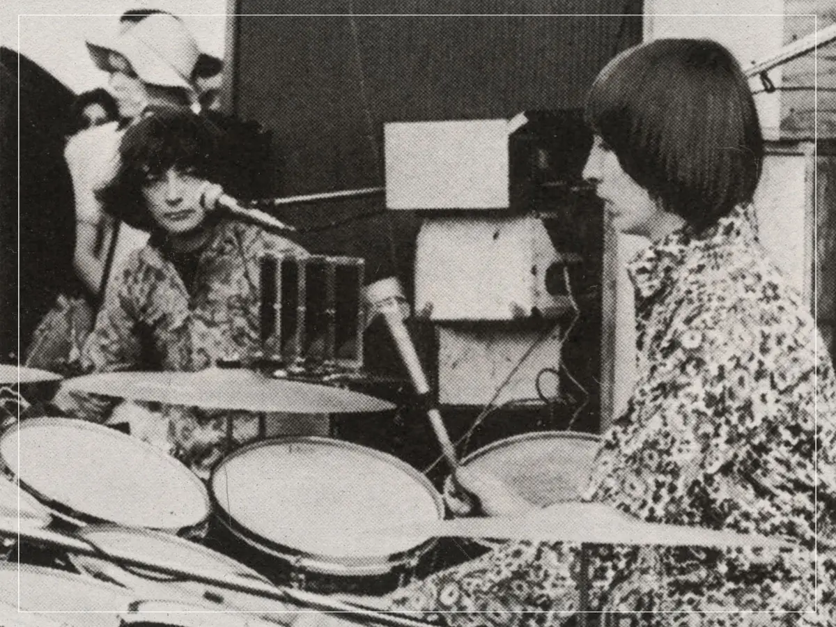 Como as maçãs de prata dos osciladores da Segunda Guerra Mundial, estão usados ​​para criar o primeiro álbum de rock eletrônico