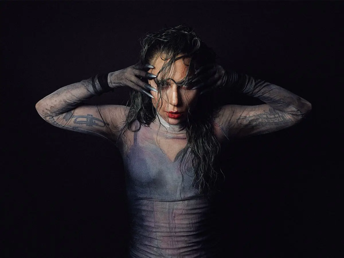 Lady Gaga confirma os dados da turnê mundial de caos Bales