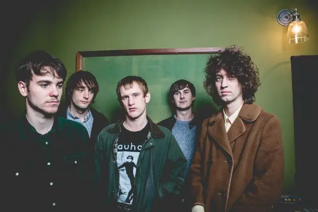 Leeds Punks Autobahn comparten un nuevo single Ejecución/Rise
