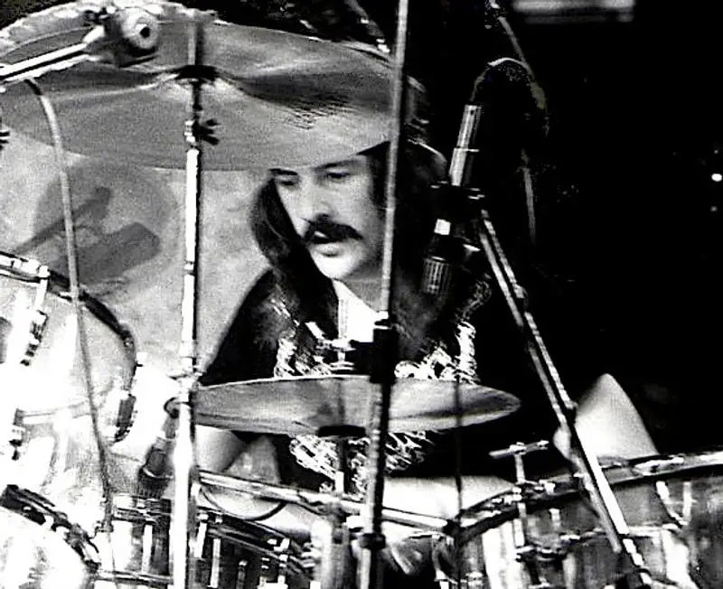 A aparição estranha na última televisão do baterista em Led Zeppelin John Bonham foi gravada algumas semanas antes de sua morte