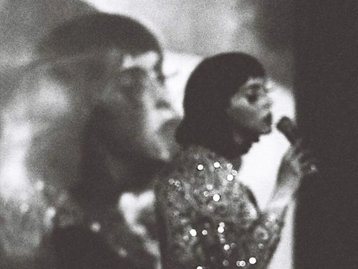 Cindy Lee - Resenha do Diamond Jubilee Álbum: In Waver Odyssey, uma declaração importante