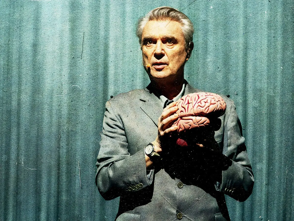 David Byrne explica como os textos podem arruinar boa música