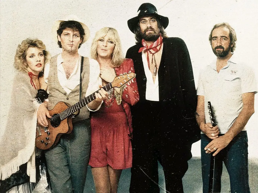 Falhas e falhas: por que Lindsey Buckingham contou a Fleetwood Mac?