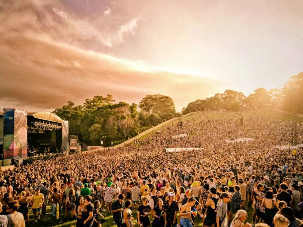 El DJ del techno alemán Paul Kalkbrenner atacó a mitad de set durante el show de Madrid