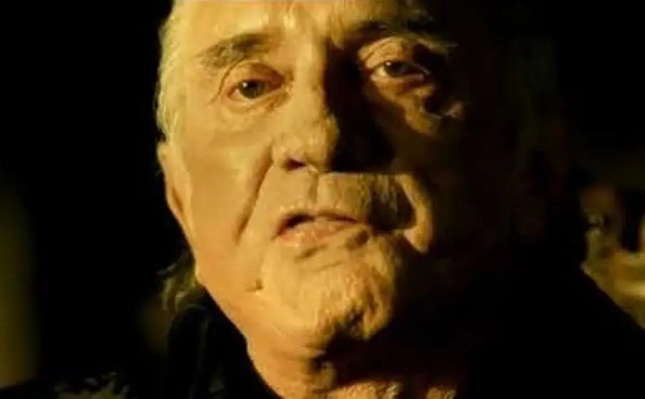 Recordando la emotiva entrevista final de Johnny Cash