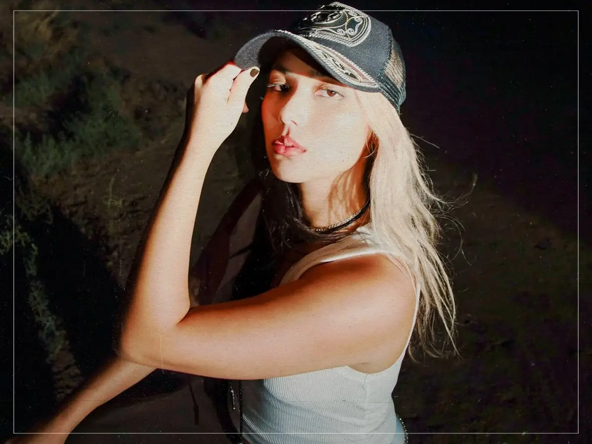 Tab de derrames - Revisión del álbum Angie: si la edad de las redes sociales fuera un disco