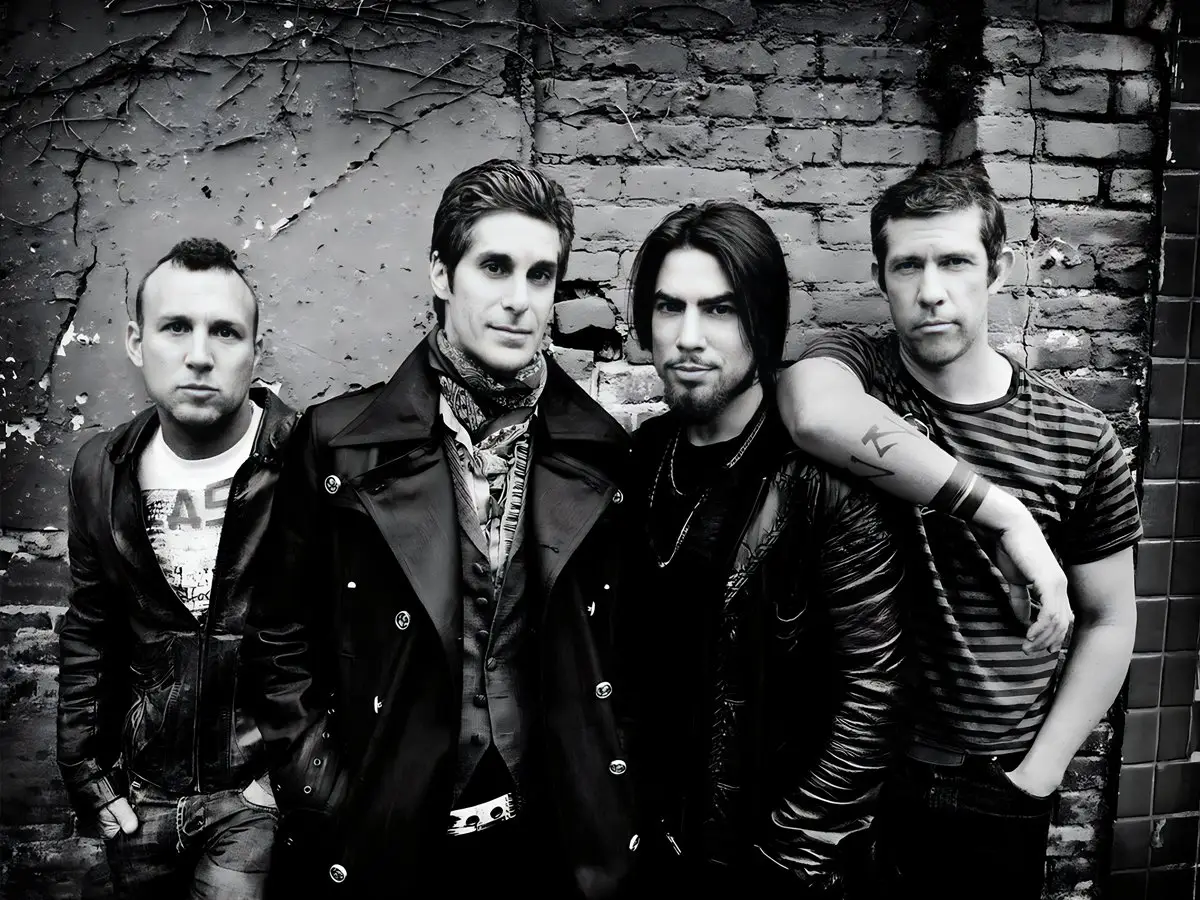 Os membros de Jane Dependence parecem fazer novas músicas sem Perry Farrell