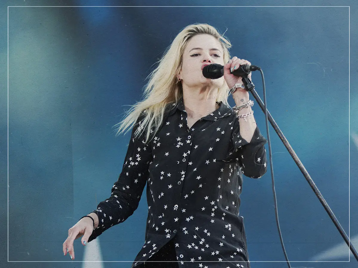Claro como leite: o álbum que se parece com Alison Mosshart