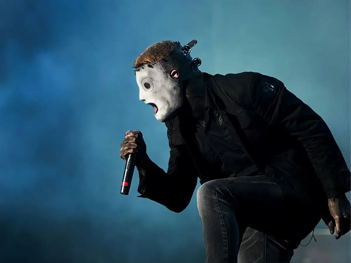 Livros musicais favoritos de Corey Taylor: é maldito luz