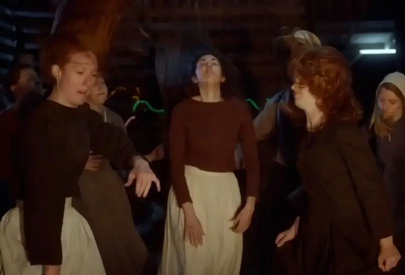 Mira DFA 1979 ir en el video de Amish Drugs en video Virgins