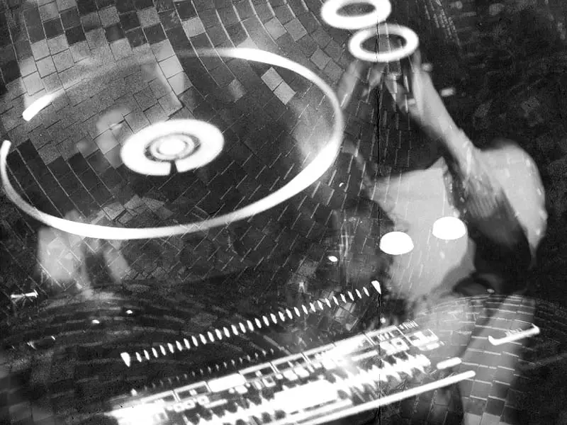 Para defender a expressão artística: porque a criação de DJ continua sendo uma ótima coisa para a cultura musical