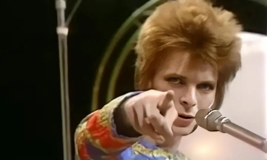 La canción final de David Bowie como Ziggy Stardust era una portada de Chuck Berry