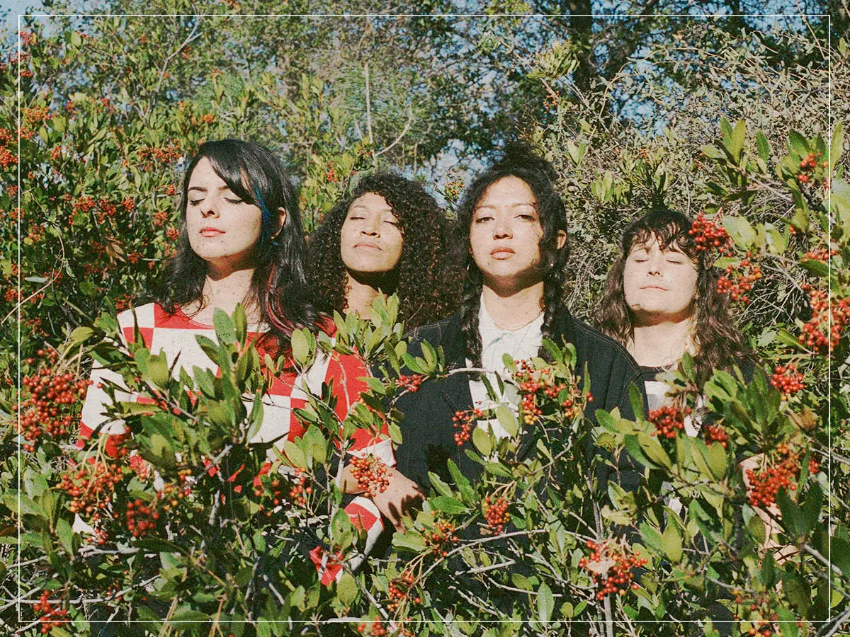 La Luz - Revisión del álbum News of the Universe: A Cosmic Confrontation of Death