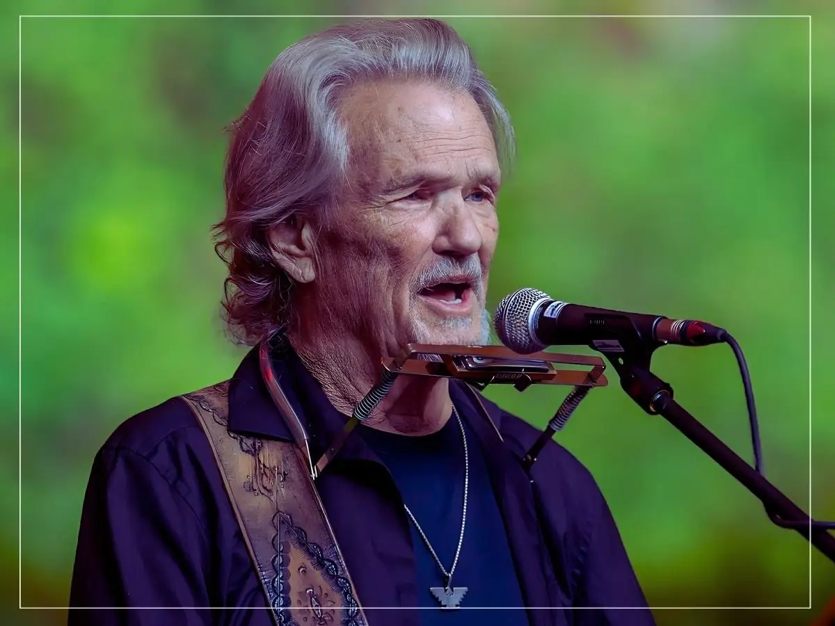 Kris Kristofferson: Tributes llega después de la muerte del ícono de la música pionera