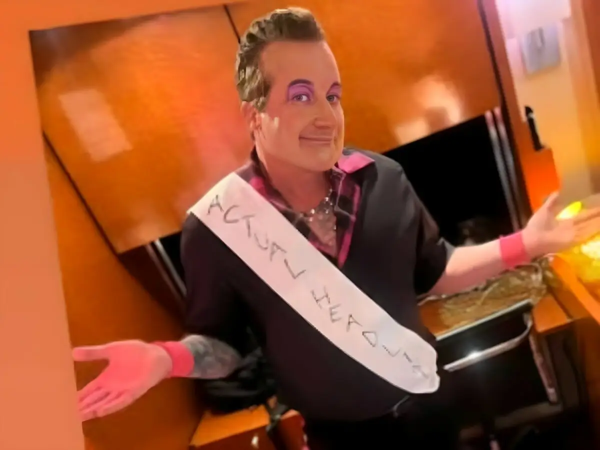 Coachella 2025: o Green Day reage à rivalidade de Charli XCX com um comentário sugestivo na cabeça da cabeça
