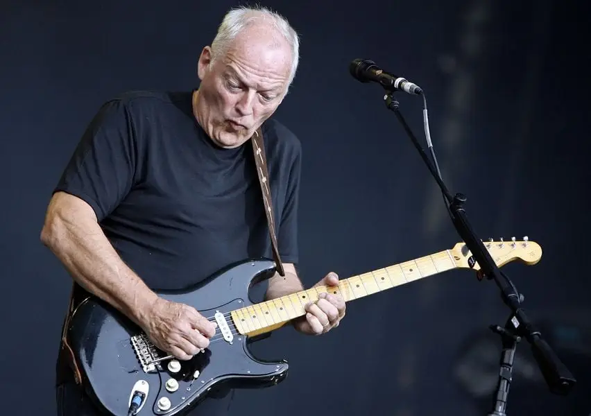 Como uma música de Floyd Rose, David Gilmour ajudou a parar de fumar