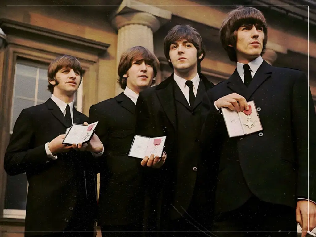 A música clássica dos Beatles, John Lennon, refere -se brutalmente no sentido
