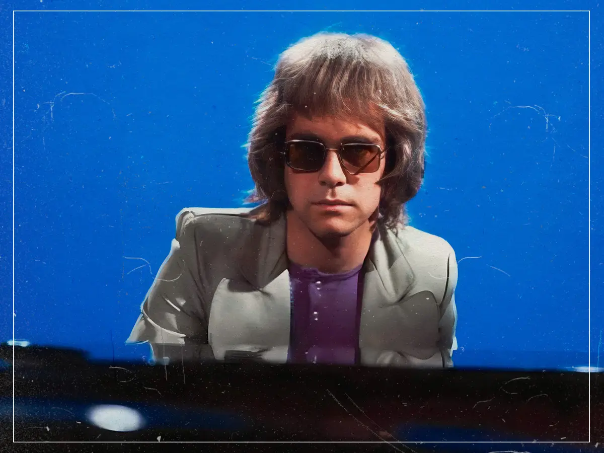 Existem limites: o artista Elton John lamentou quem