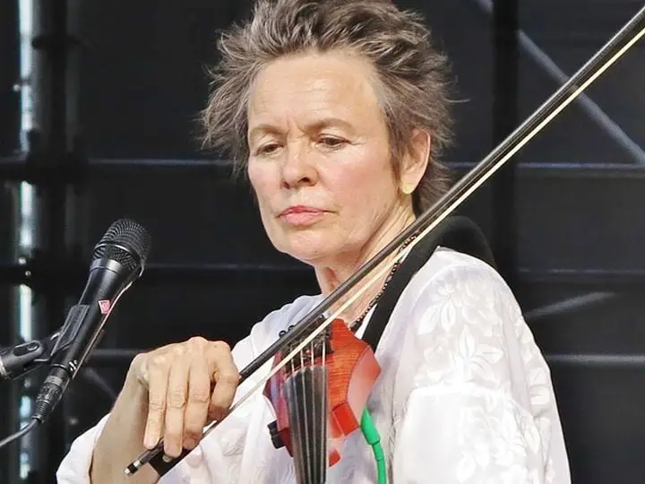 La artista de vanguardia Laurie Anderson elige sus 10 libros favoritos
