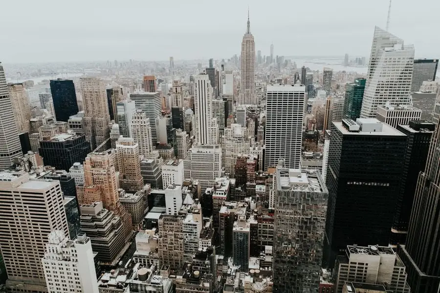 Nova York inicia a aplicação do passaporte para vacinas para reiniciar eventos ao vivo