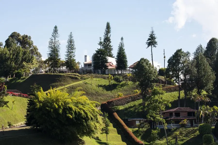 Turismo negro: exploração da casa colombiana de Pablo Escobar