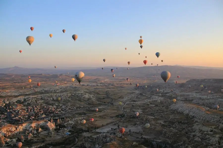 Testemunha dos espetaculares balões de ar quente na Capadócia, Türkiye