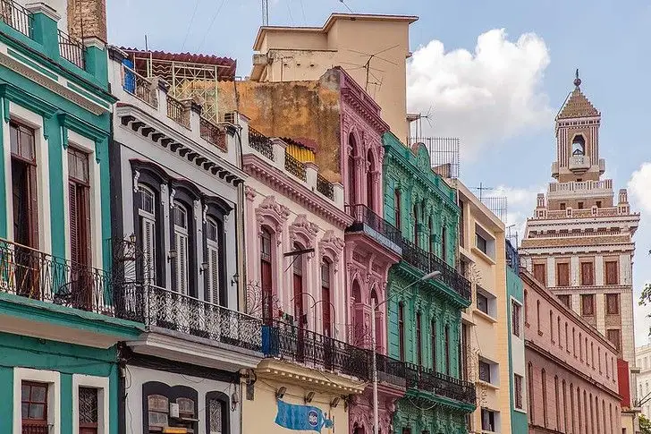 Explorando La Habana, Cuba: La ciudad de las columnas