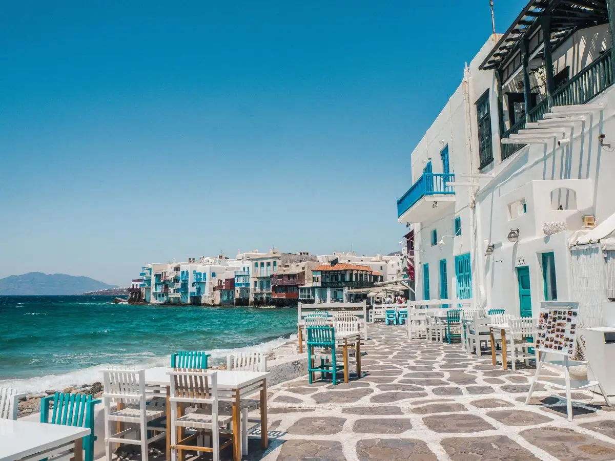Mykonos recebe os esforços para preservar o velho legado no meio de uma resposta violenta violenta