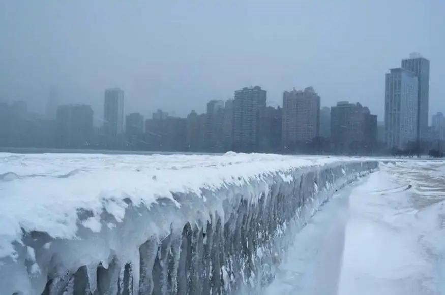El lago Michigan de Chicago se ha congelado - Fotos