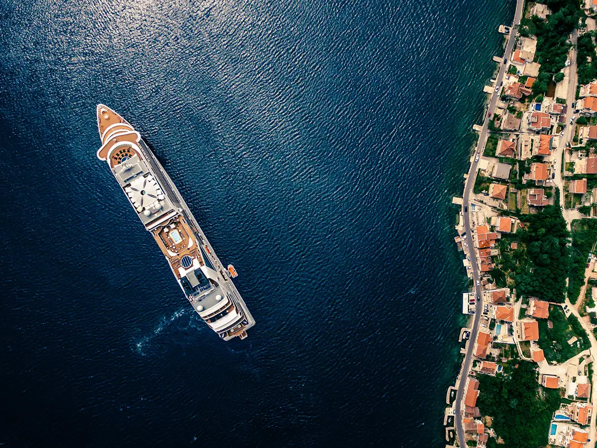 Os moradores de Montenegro dizem que os turistas tornam a vida cada vez mais difícil