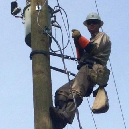 Jake Marlin haciendo su trabajo