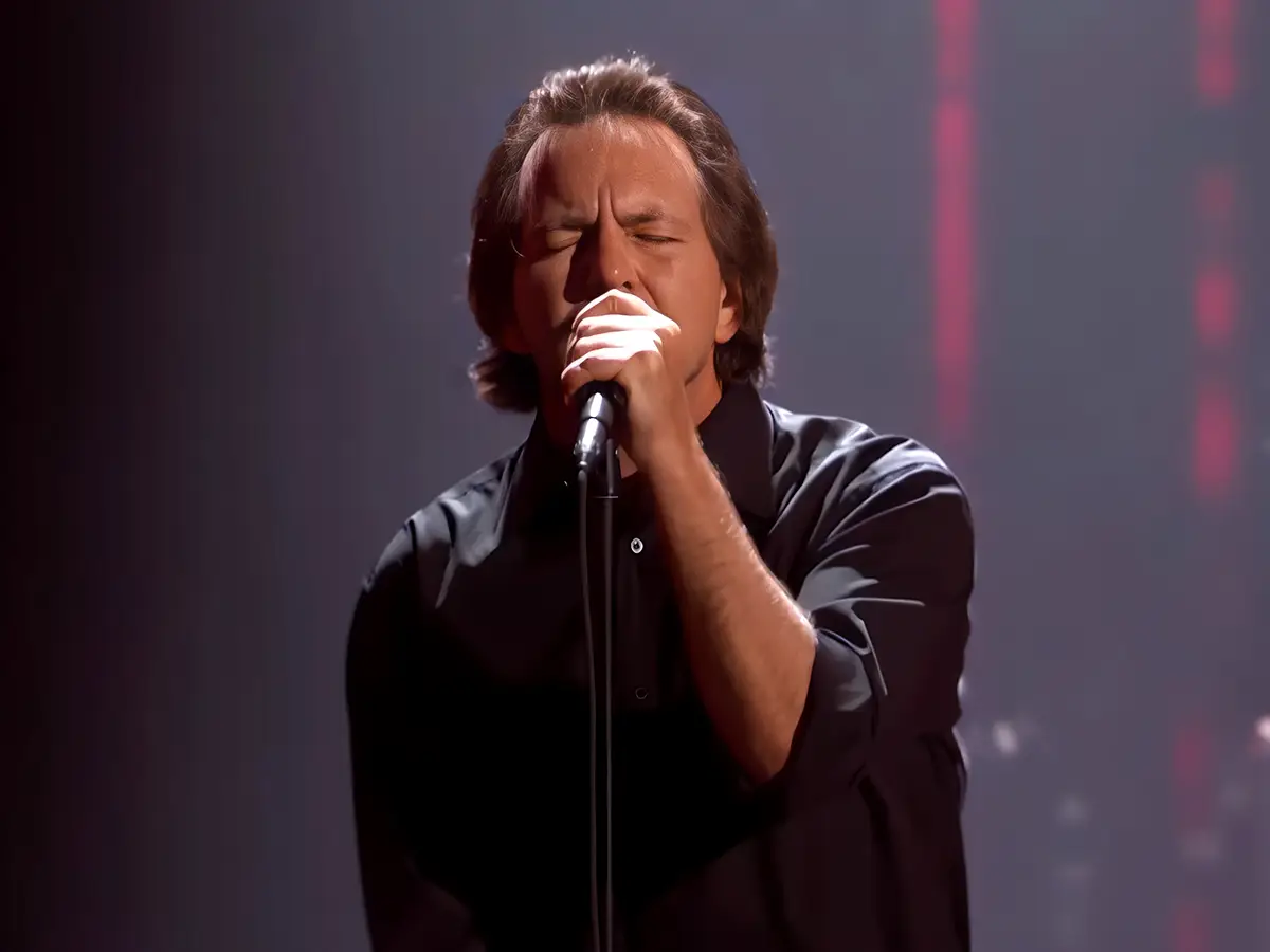 Eddie Vedder recuerda el momento hostil con el productor Andrew Watt mientras hace un nuevo álbum de Pearl Jam