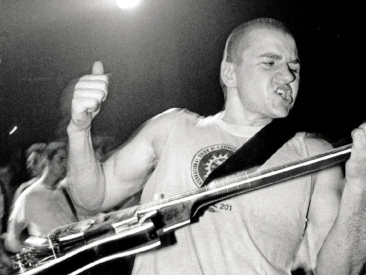 Al Barile, Guitarista de descontrol de SS, muerto a los 63 años